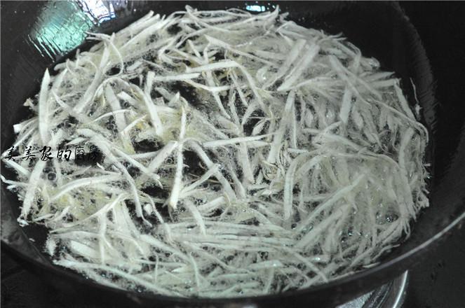 酥香香芋絲的做法-咸鮮味炸菜譜