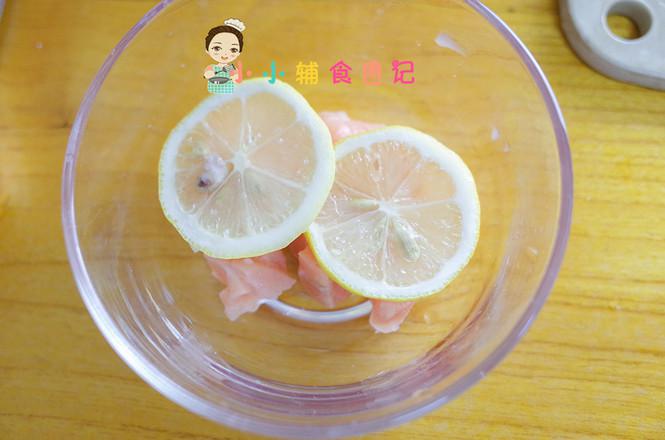 12個(gè)月以上三文魚炒飯的做法-家常味炒菜譜