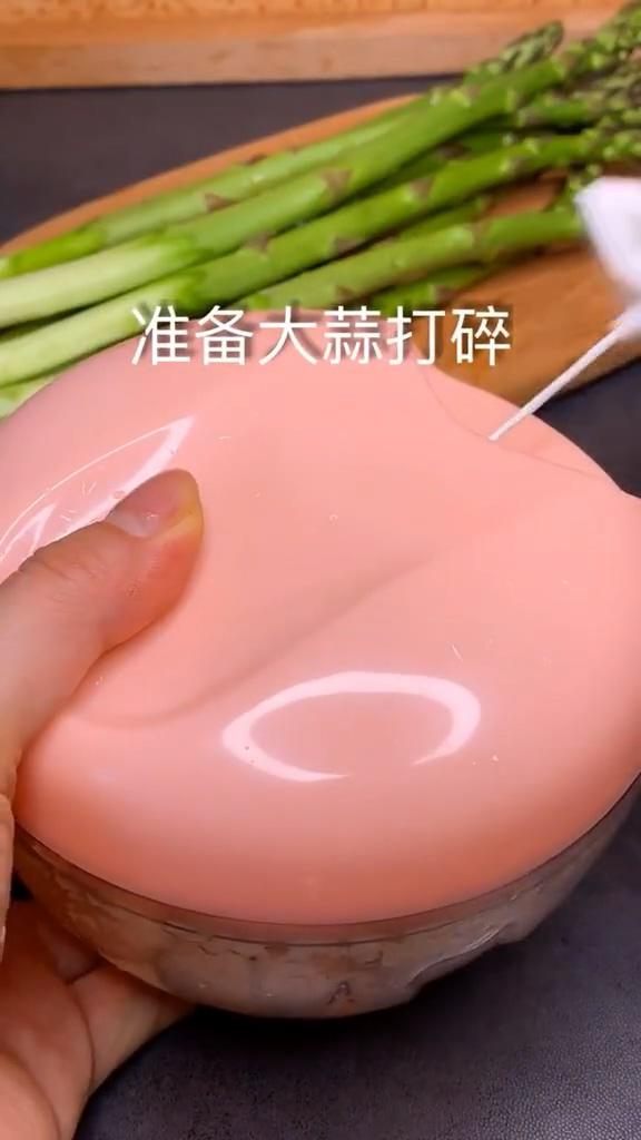 白灼蘆筍的做法-家常味煮菜譜