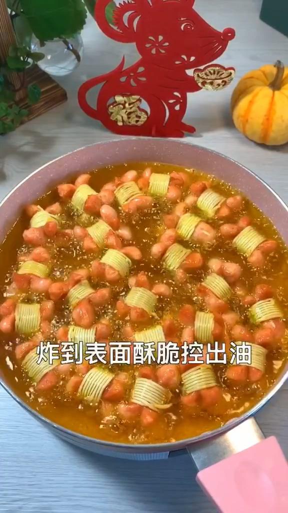 酥脆親親腸的做法-家常味炸菜譜