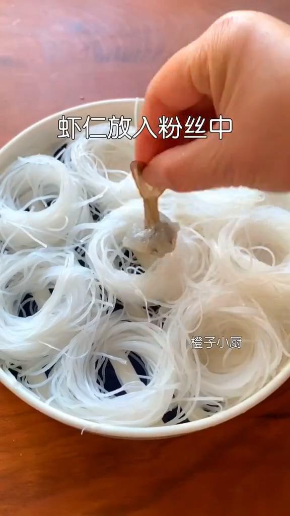 蒜蓉粉絲蒸蝦的做法-家常味蒸菜譜