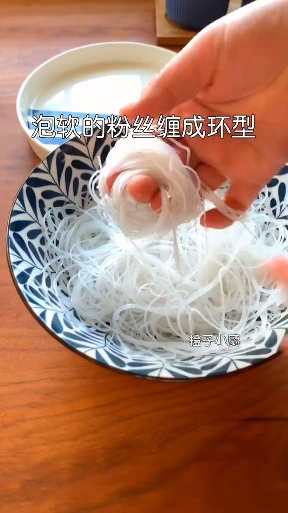 蒜蓉粉絲蒸蝦的做法-家常味蒸菜譜