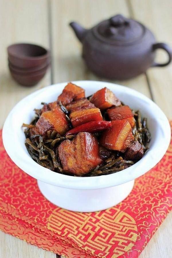 干豆角紅燒肉的做法-家常味燒菜譜-易網健康養生網 干豆角紅燒肉的做法-家常味燒菜譜