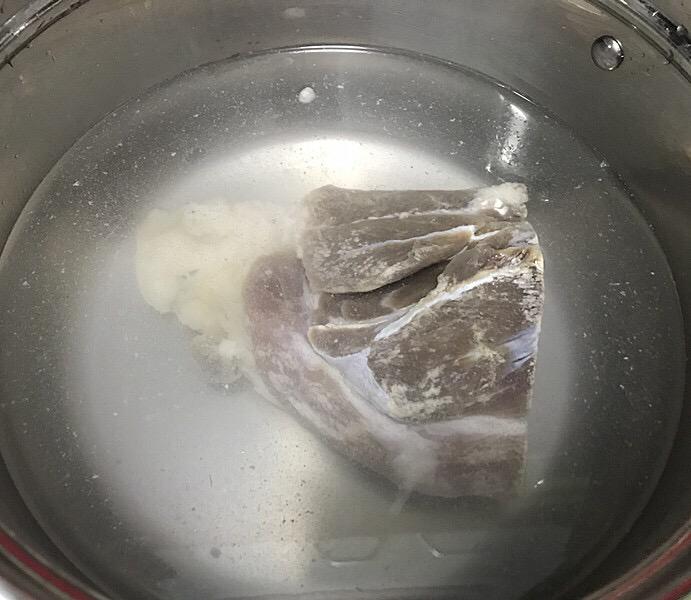 水煮咸肉的做法-咸鮮味煮菜譜