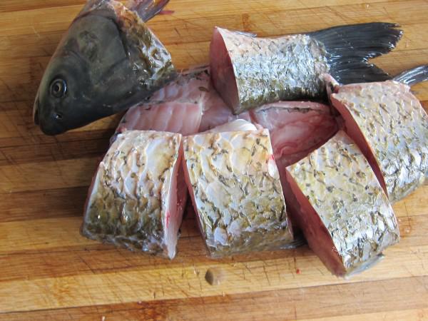 年夜飯一道紅燒魚的做法-家常味燉菜譜