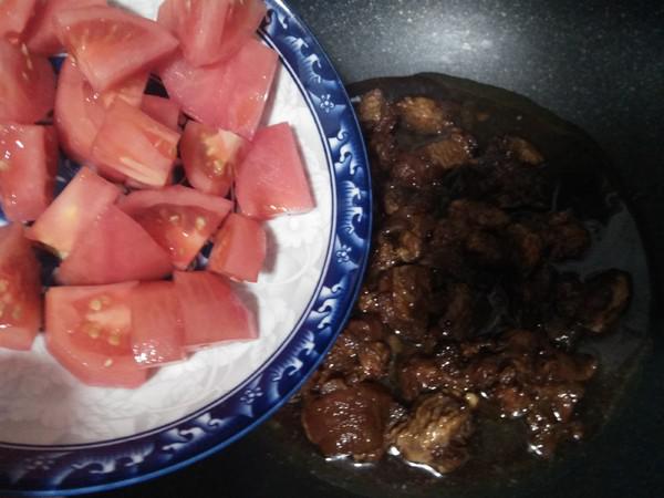 西紅柿燒肉的做法-家常味燉菜譜