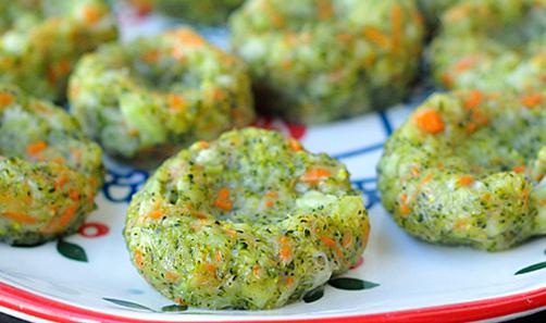 澆汁西藍(lán)花盞的做法-家常味蒸菜譜