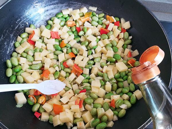 青豆炒土豆的做法-家常味炒菜譜