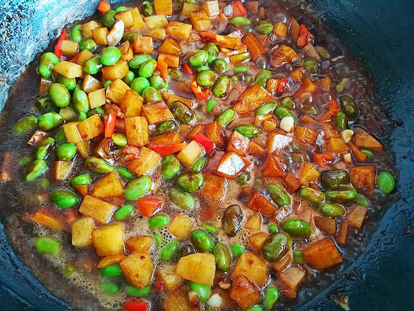 青豆炒土豆的做法-家常味炒菜譜