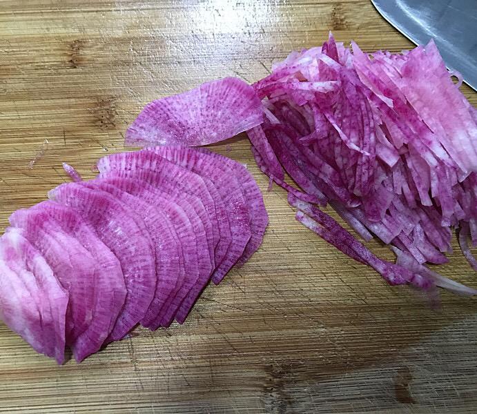 蘿卜絲拌海蜇的做法-家常味拌菜譜-易網(wǎng)健康養(yǎng)生網(wǎng) 蘿卜絲拌海蜇的做法-家常味拌菜譜