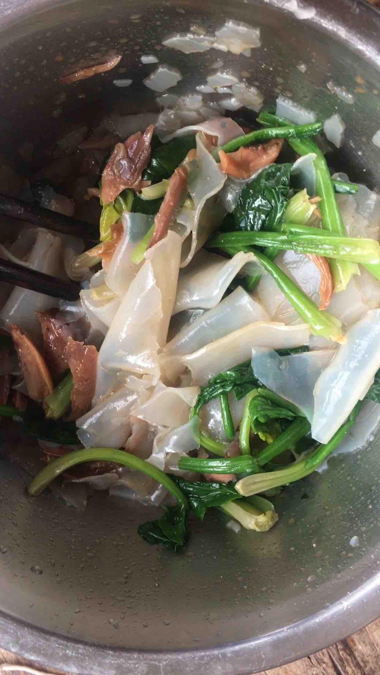 涼拌菠菜雞絲粉皮的做法-家常味拌菜譜