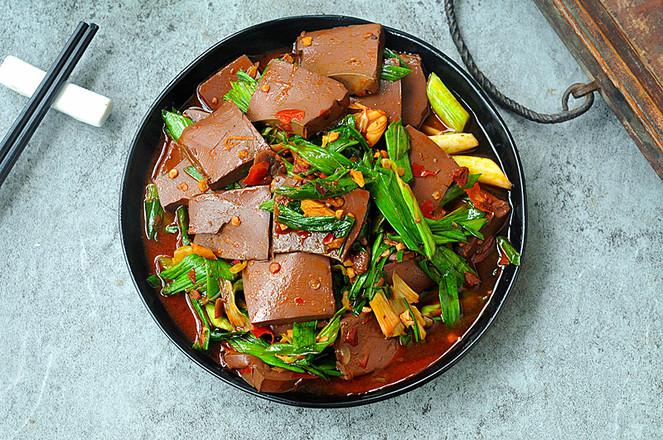 蒜香鴨血的做法-家常味燒菜譜