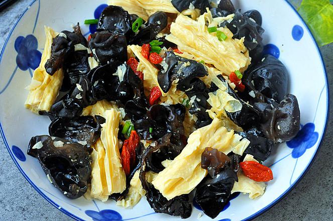 木耳燴腐竹的做法-家常味炒菜譜-易網健康養生網 木耳燴腐竹的做法-家常味炒菜譜