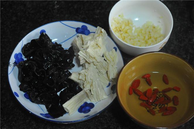 木耳燴腐竹的做法-家常味炒菜譜-易網健康養生網 木耳燴腐竹的做法-家常味炒菜譜