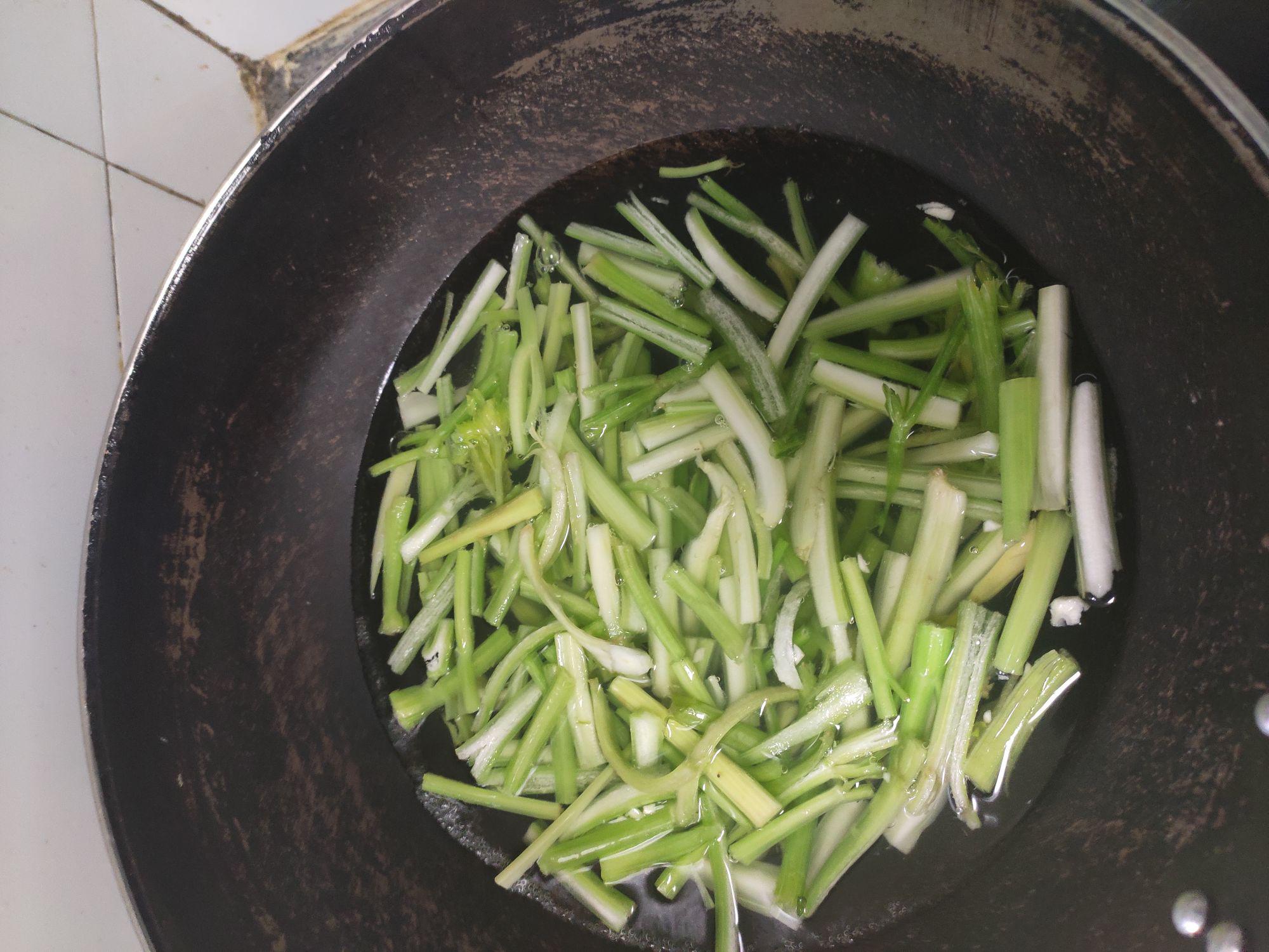 芹菜蝦仁的做法-咸鮮味炒菜譜