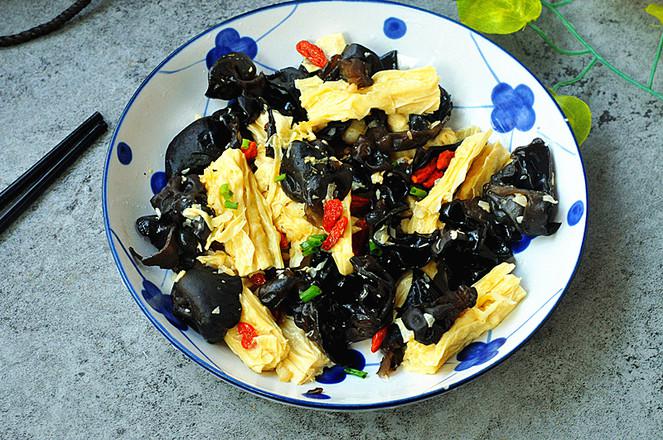 木耳燴腐竹的做法-家常味炒菜譜-易網健康養生網 木耳燴腐竹的做法-家常味炒菜譜