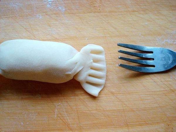 香腸糖果的做法-家常味炸菜譜