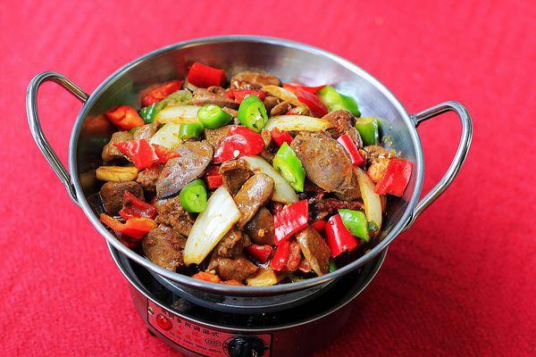 干鍋雞雜的做法-香辣味炒菜譜-易網健康養生網 干鍋雞雜的做法-香辣味炒菜譜