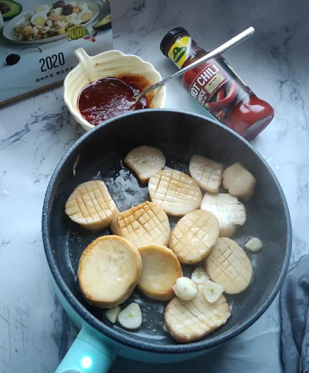 番茄辣醬杏鮑菇的做法-酸辣味煎菜譜