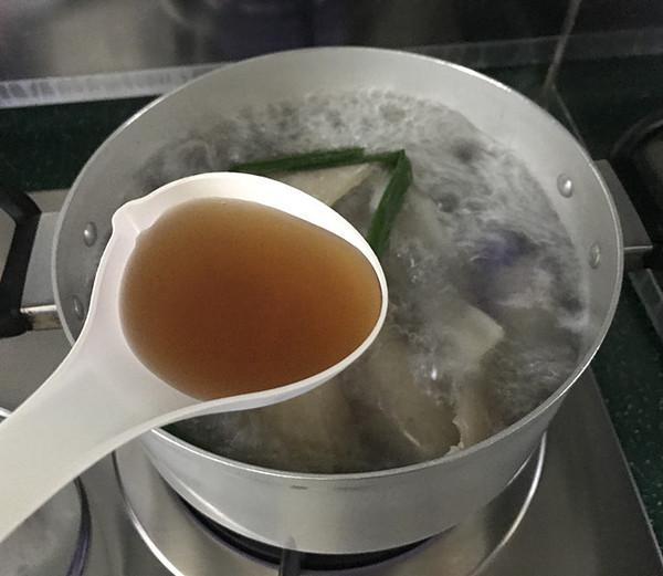 Q彈豬皮凍的做法-酸辣味凍菜譜-易網健康養生網 Q彈豬皮凍的做法-酸辣味凍菜譜