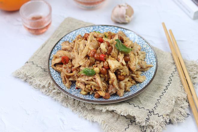 涼拌手撕雞腿肉的做法-家常味拌菜譜