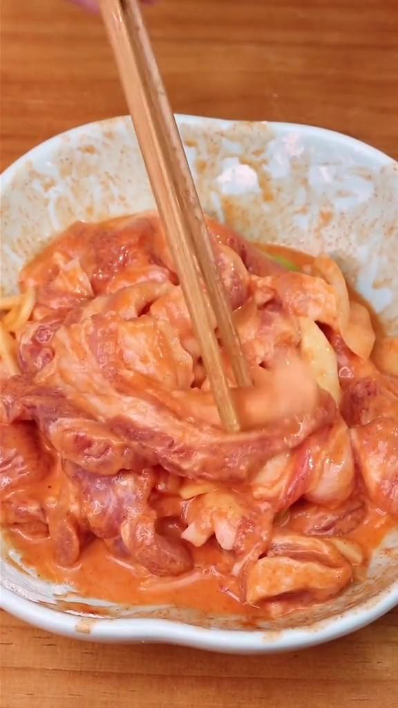 美味小酥肉的做法-咸鮮味炸菜譜