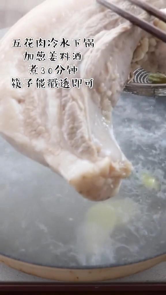 年夜飯食譜四：軟爛入味梅菜扣肉，太太太好吃了吧的做法-家常味煮菜譜