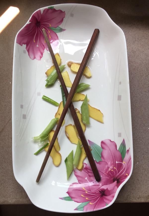 蔥香鱸魚的做法-家常味蒸菜譜