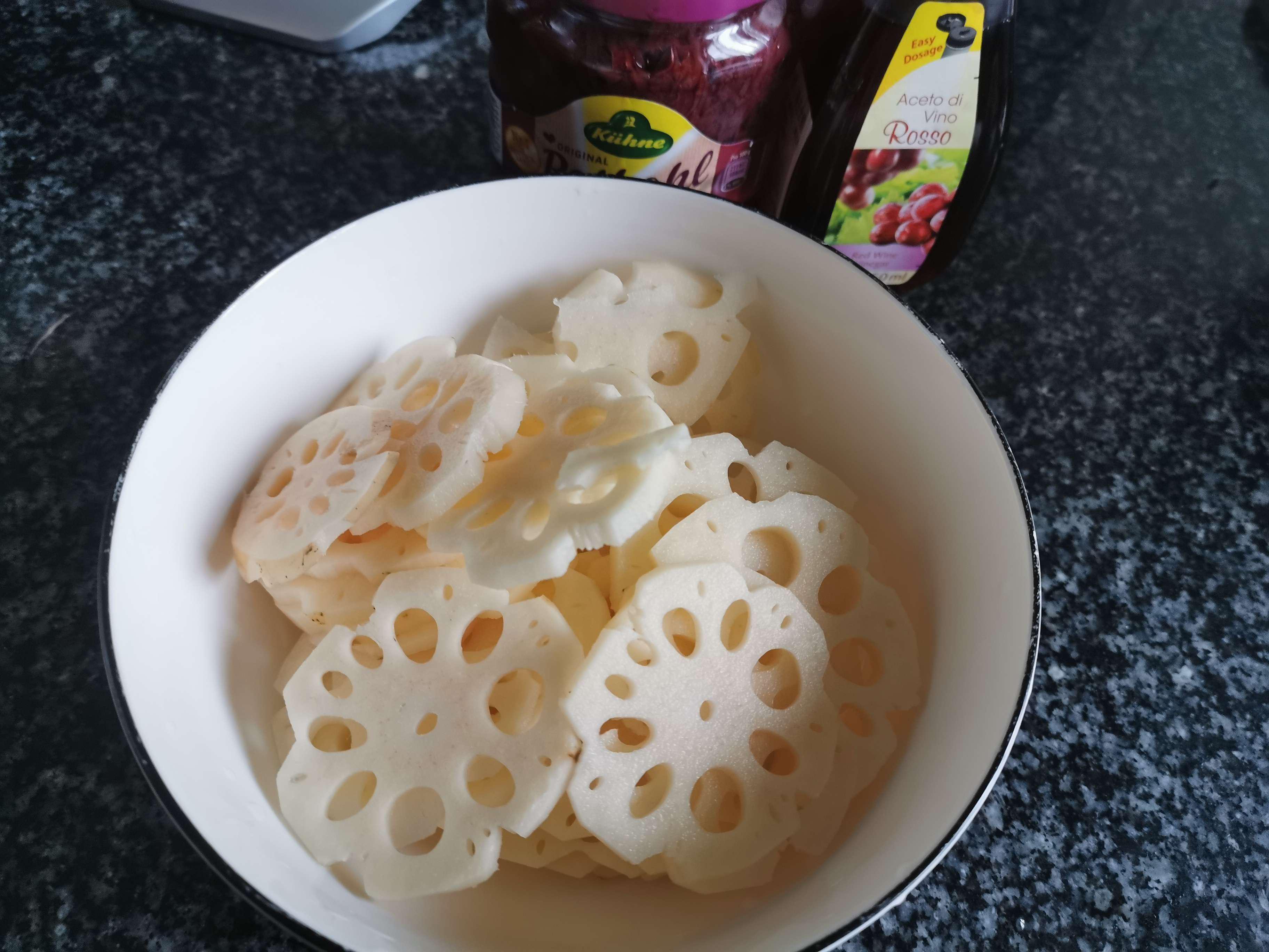 糖醋蓮藕的做法-酸甜味腌菜譜