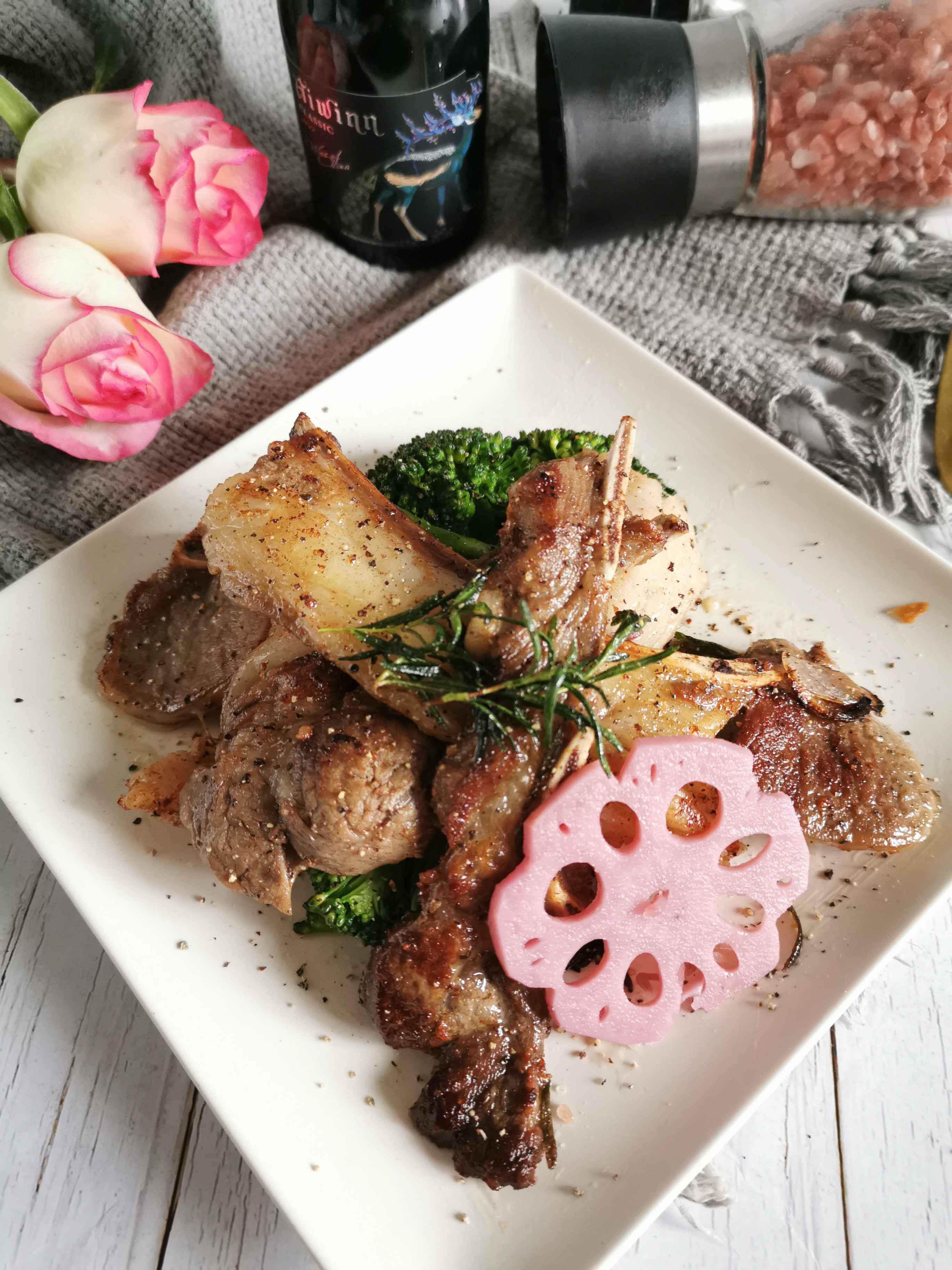 法式羊排的做法-咸鮮味煎菜譜