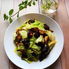 香菇熗卷心菜的做法-家常味炒菜譜