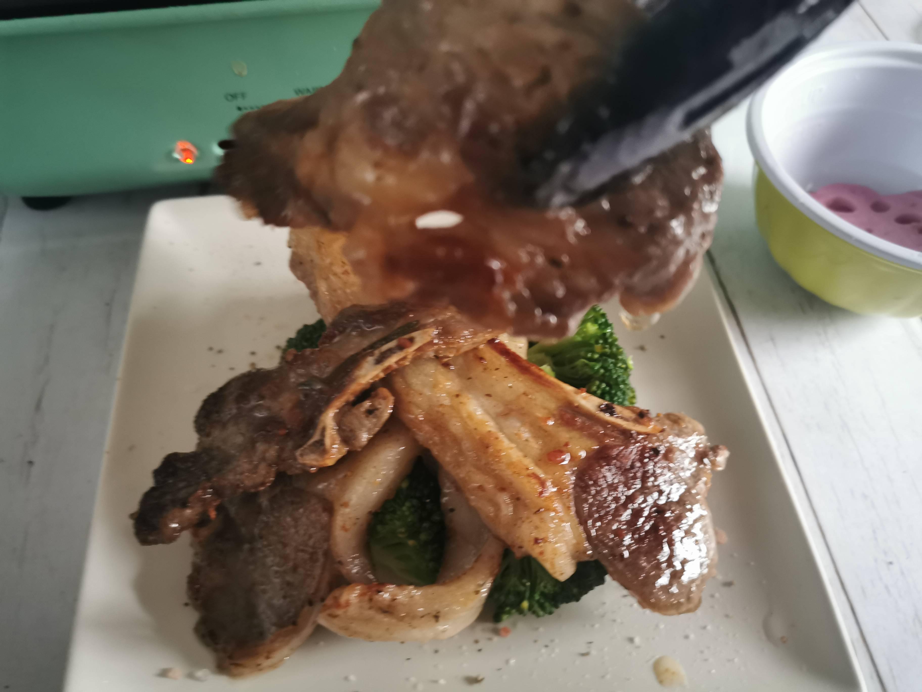 法式羊排的做法-咸鮮味煎菜譜