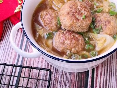 紅燒獅子頭的做法-咸鮮味煮菜譜