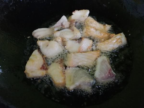 麻辣魚塊的做法-麻辣味炸菜譜