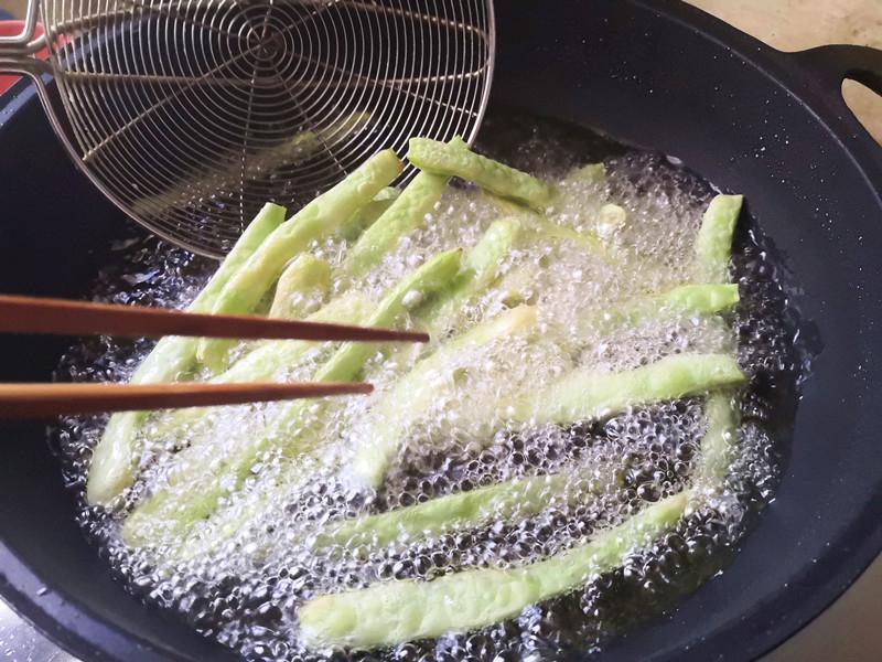 油燜豆角的做法-家常味燜菜譜