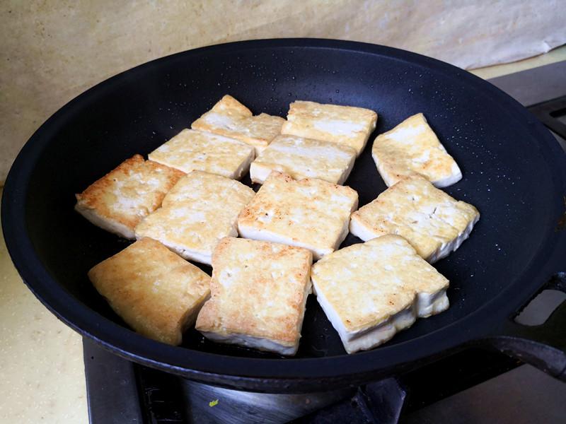 花蛤豆腐鍋的做法-家常味燉菜譜