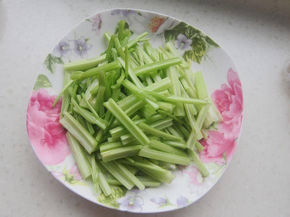 毛芹菜炒羊肉的做法-家常味炒菜譜