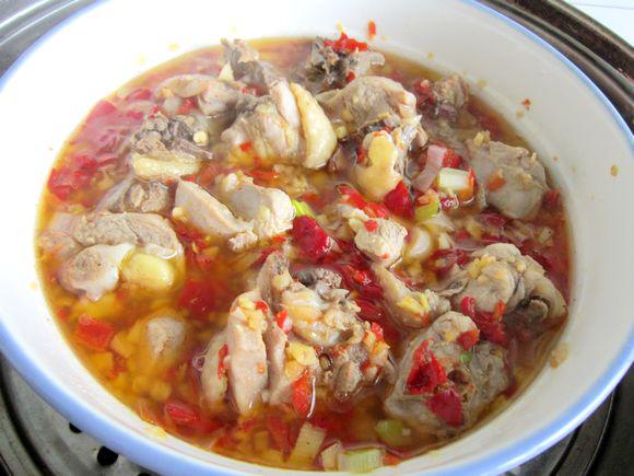 剁椒雞塊的做法-香辣味蒸菜譜-易網健康養生網 剁椒雞塊的做法-香辣味蒸菜譜