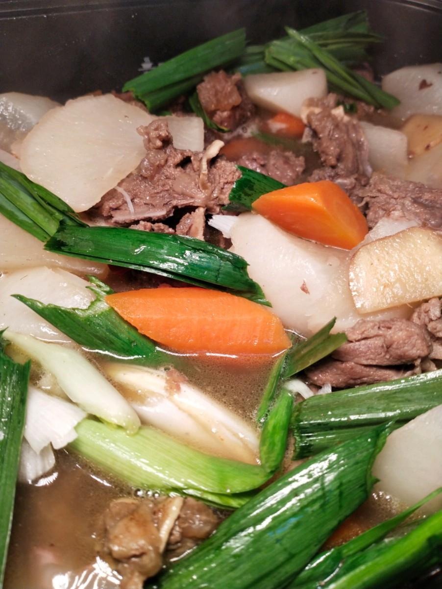 紅燜羊肉的做法-咸鮮味燉菜譜