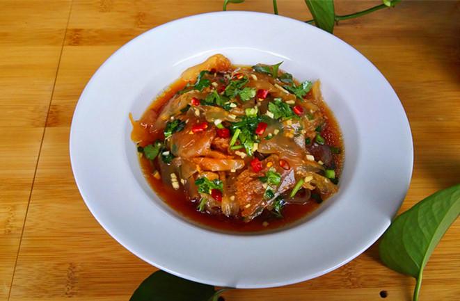 涼拌海蜇的做法-咸鮮味拌菜譜-易網(wǎng)健康養(yǎng)生網(wǎng) 涼拌海蜇的做法-咸鮮味拌菜譜