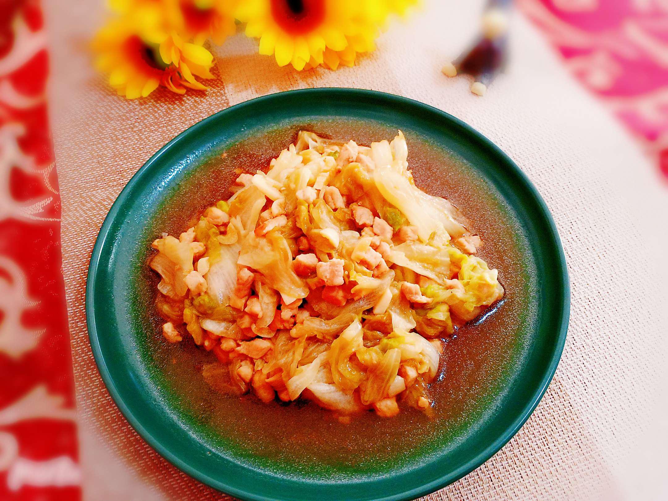 蠔油肉末西生菜的做法-家常味炒菜譜