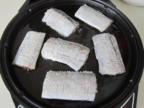 孜然香煎帶魚的做法-其它口味煎菜譜-易網(wǎng)健康養(yǎng)生網(wǎng) 孜然香煎帶魚的做法-其它口味煎菜譜