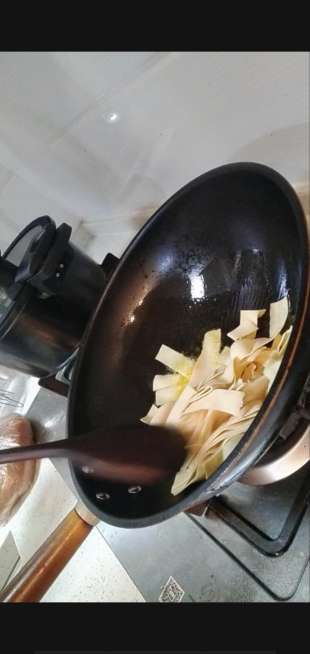 燒烤干豆腐的做法-家常味炒菜譜