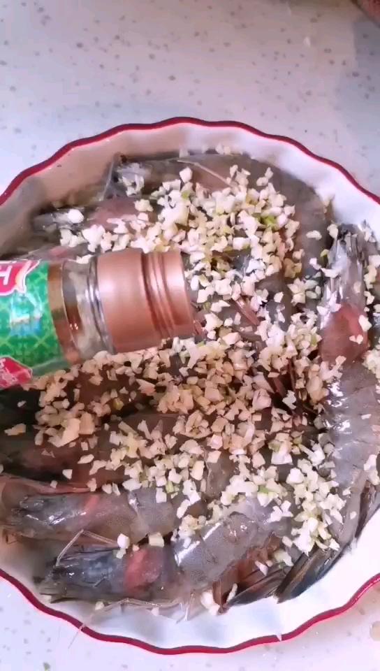 蒜蓉蒸大蝦的做法-家常味蒸菜譜-易網(wǎng)健康養(yǎng)生網(wǎng) 蒜蓉蒸大蝦的做法-家常味蒸菜譜