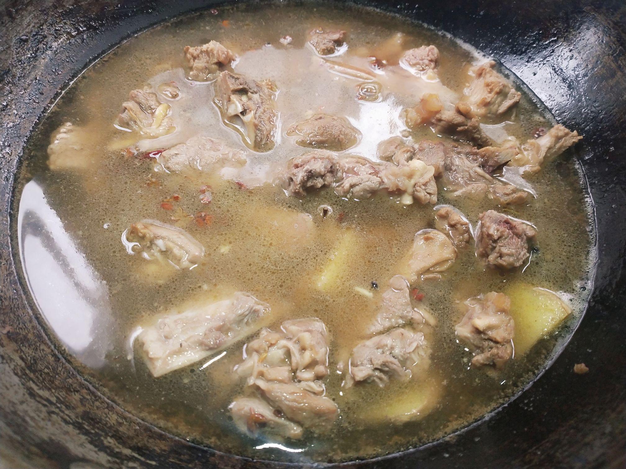 紅燜羊肉的做法-咸鮮味燉菜譜