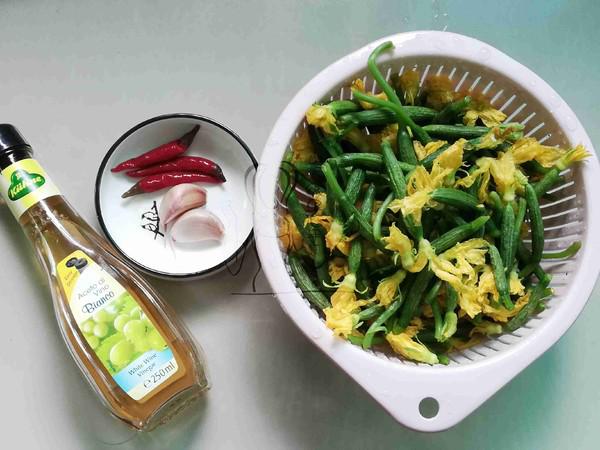 涼拌黃瓜花的做法-家常味拌菜譜