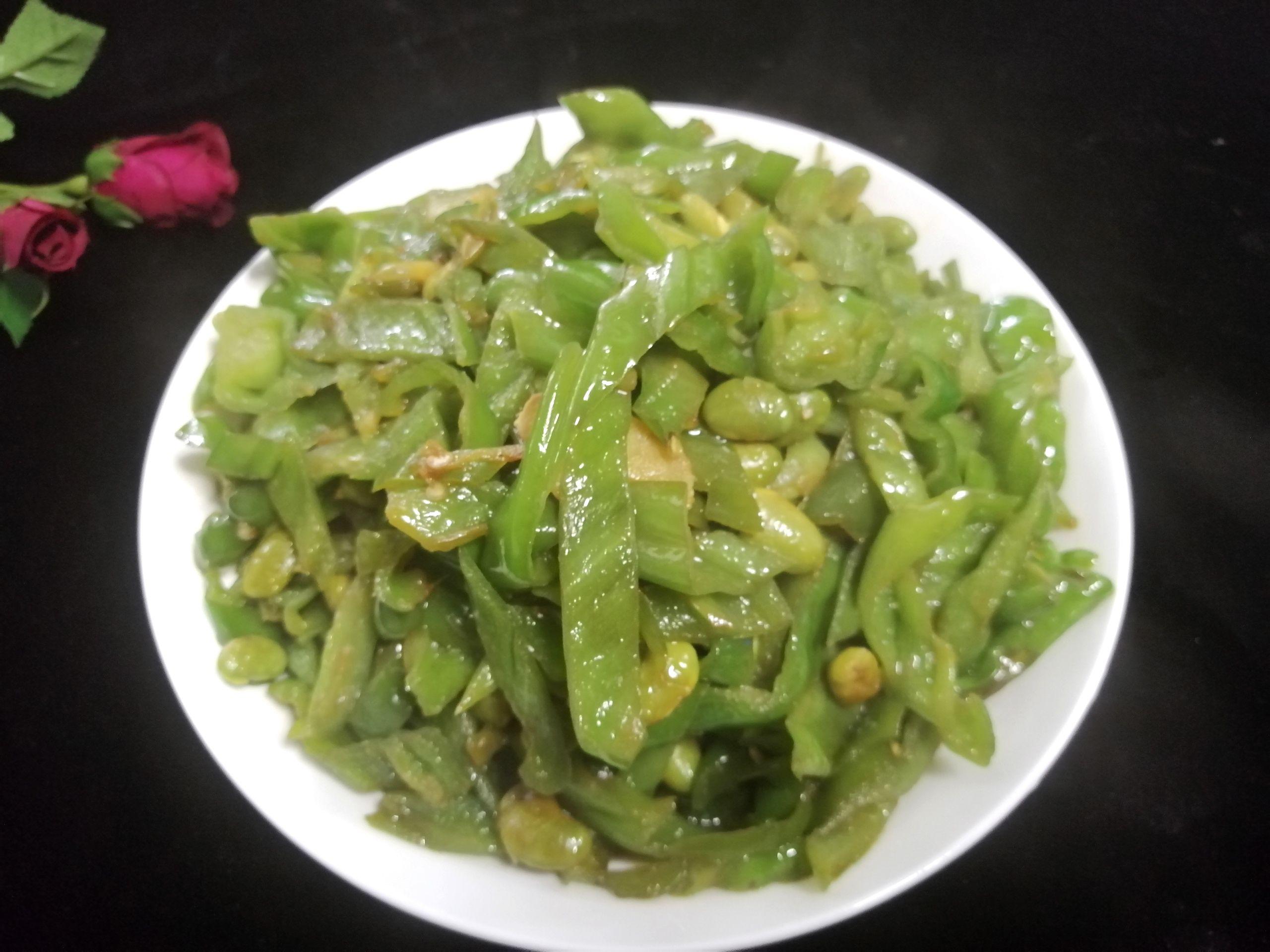 青椒毛豆米的做法-家常味炒菜譜