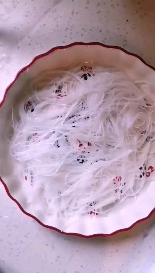 蒜蓉蒸大蝦的做法-家常味蒸菜譜-易網(wǎng)健康養(yǎng)生網(wǎng) 蒜蓉蒸大蝦的做法-家常味蒸菜譜