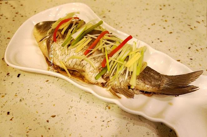 清蒸鯉魚(yú)的做法-咸鮮味蒸菜譜-易網(wǎng)健康養(yǎng)生網(wǎng) 清蒸鯉魚(yú)的做法-咸鮮味蒸菜譜