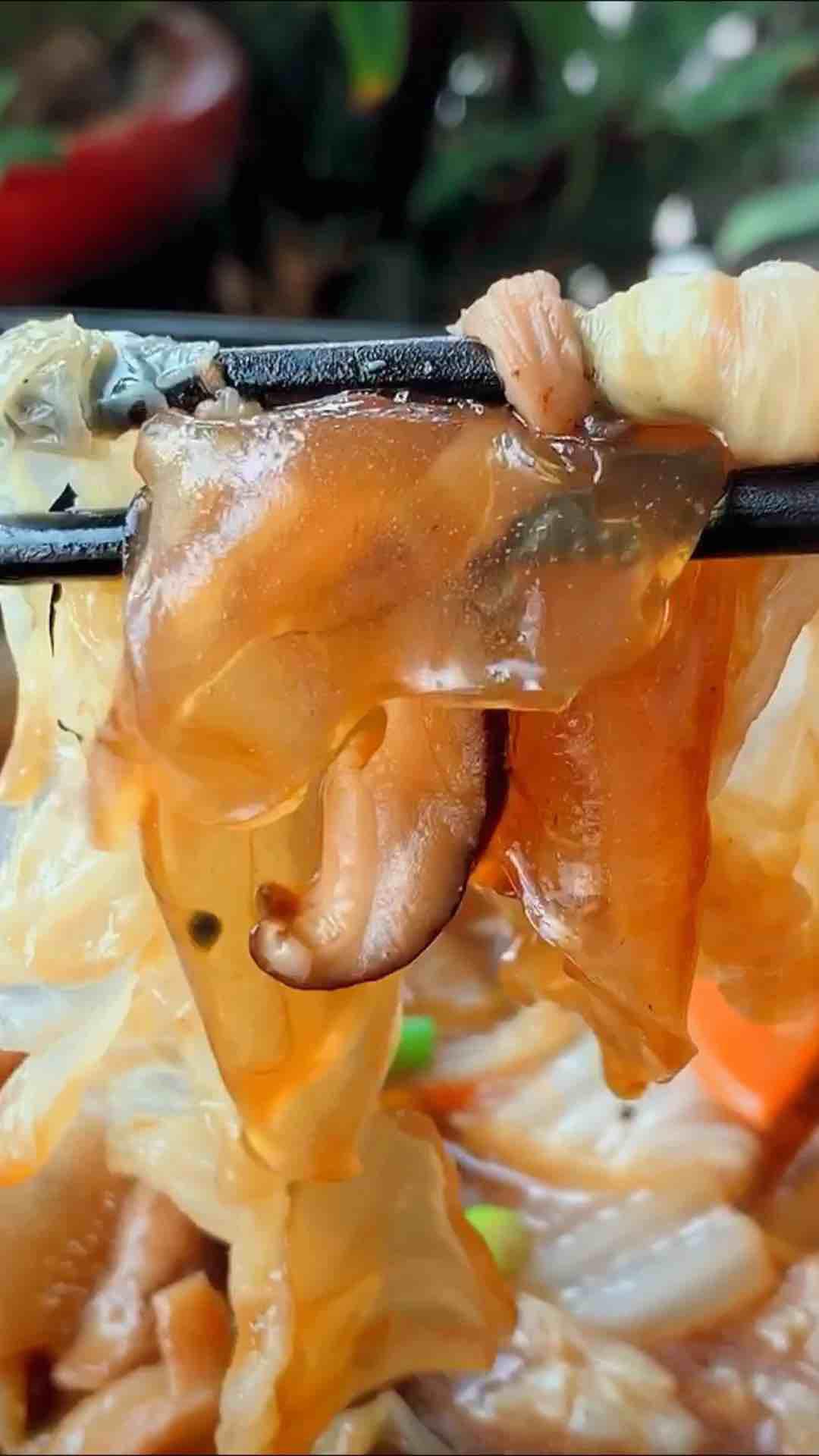 白菜粉皮五花肉的做法-咸鮮味燉菜譜